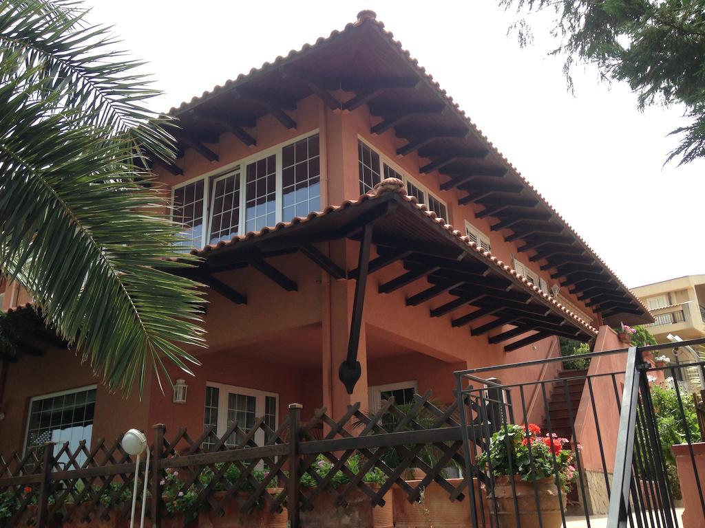 B&B Villa Di Giorgi Cefalù Eksteriør billede