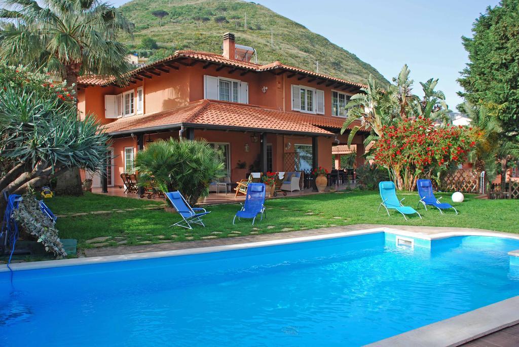 B&B Villa Di Giorgi Cefalù Eksteriør billede